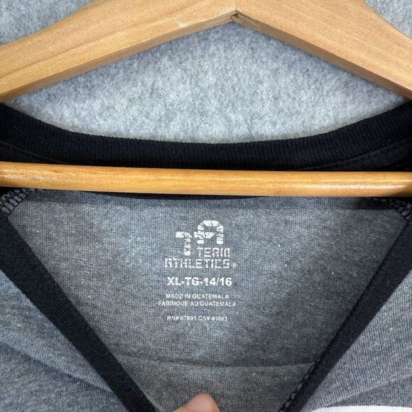 Boys Carolina Hurricanes Size‎ XL / 14 Grey Team Athletics Long Sleeve Tee Shirt - Picture 3 of 10